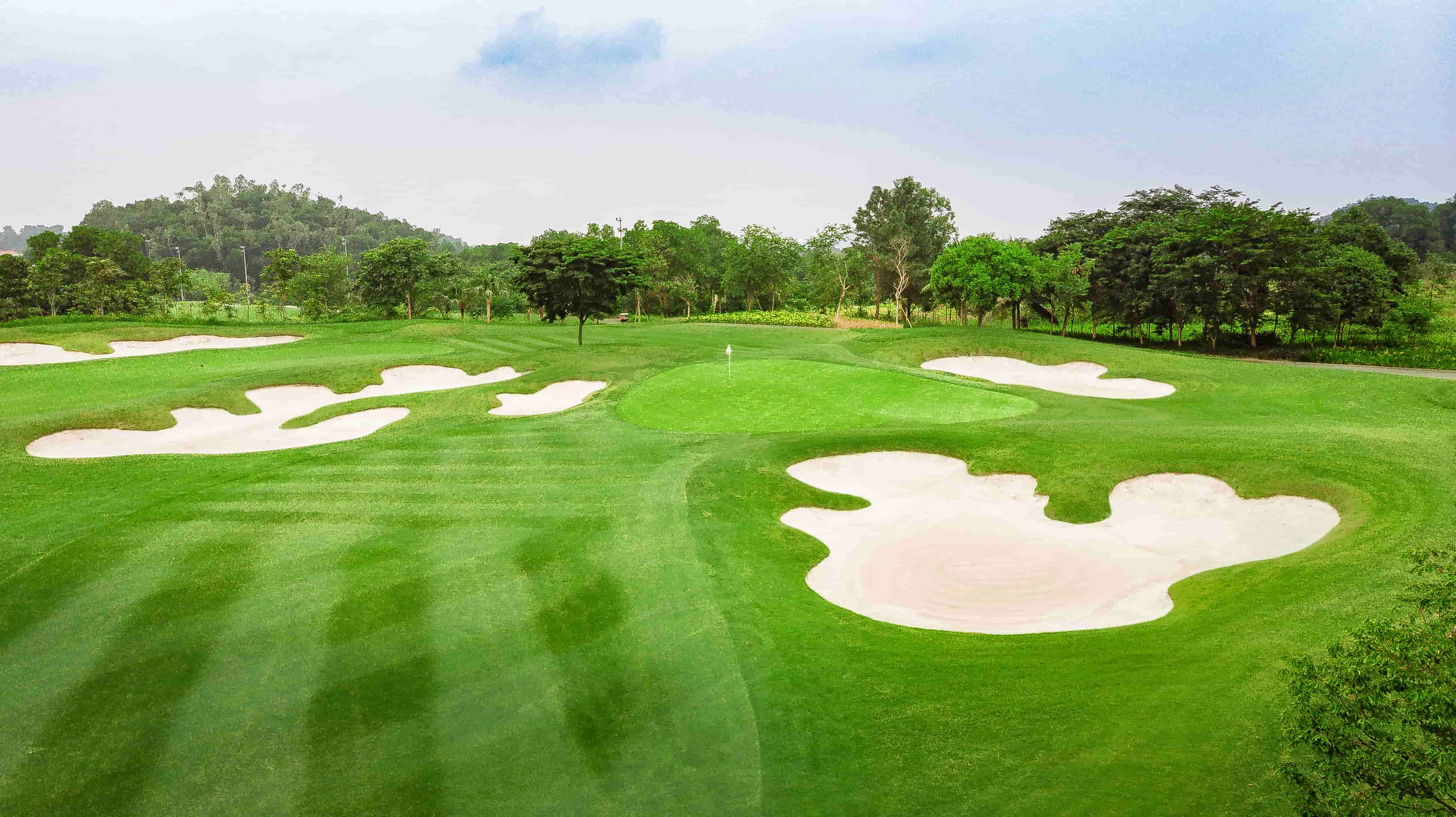Hanoi - Hai Phong - Ninh Binh Golf Tour