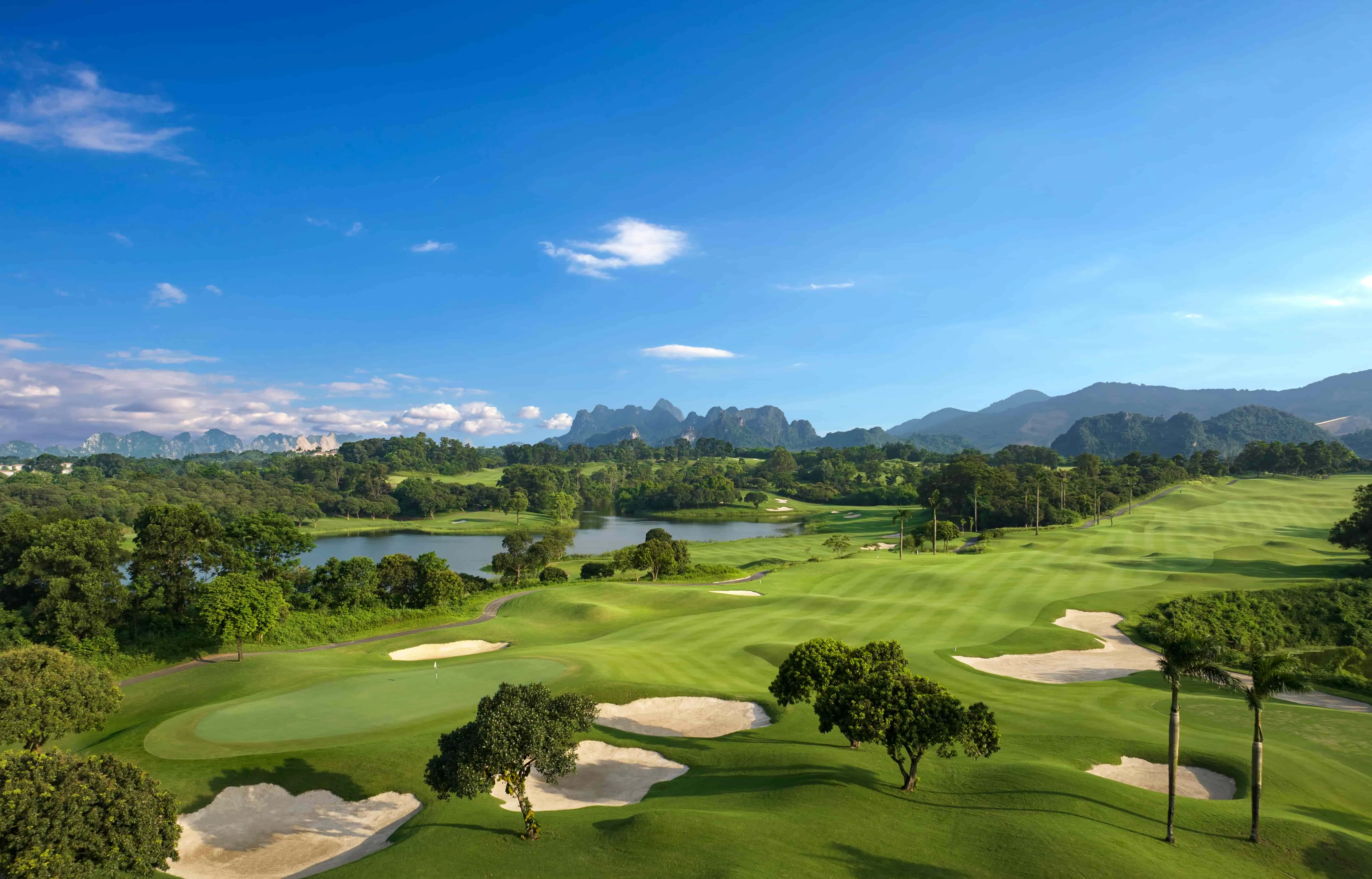Sky Lake Resort & Golf Club