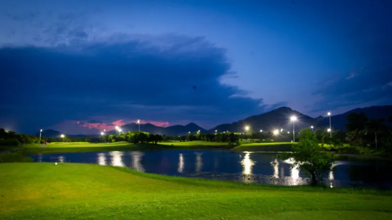 Hanoi Golf Club (Minh Trí 球场) – 河内 Sóc Sơn 的日本风格高尔夫球场